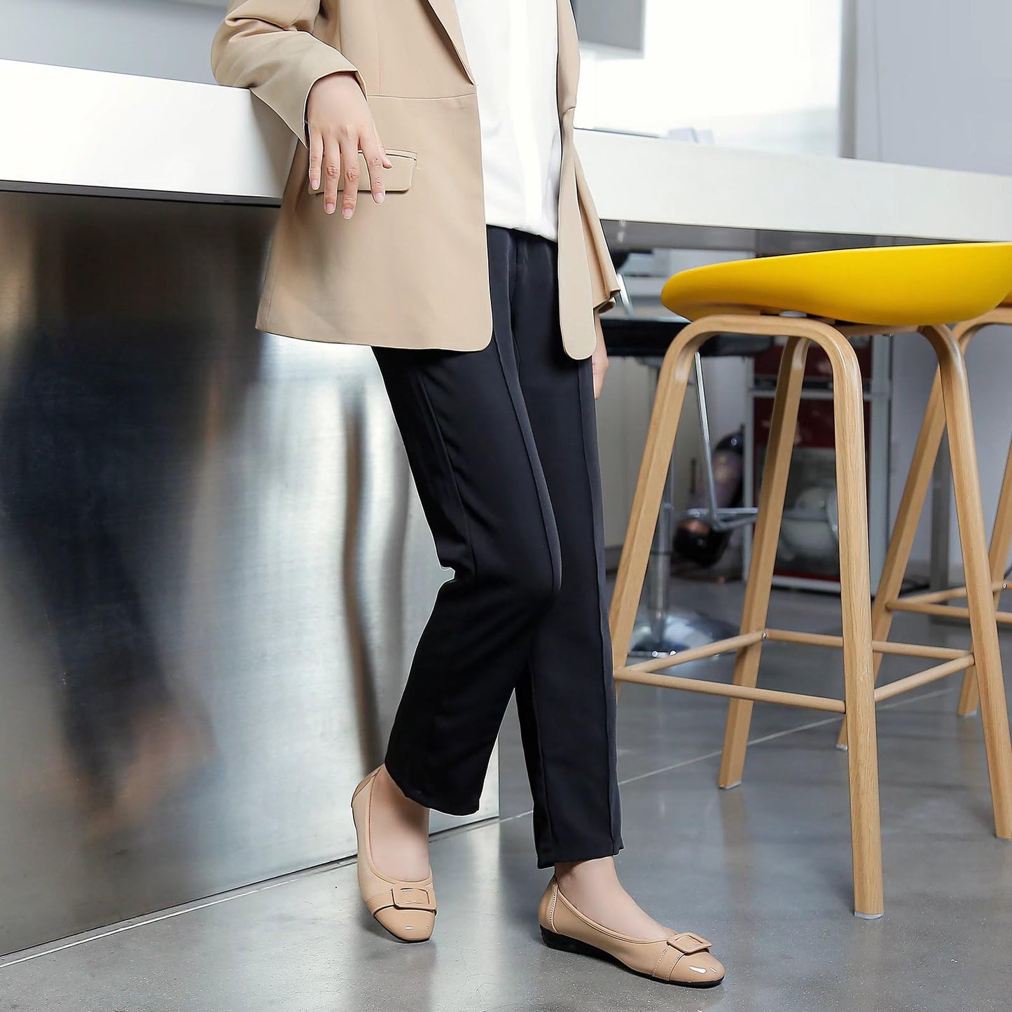 Women's Classic Closed Toe